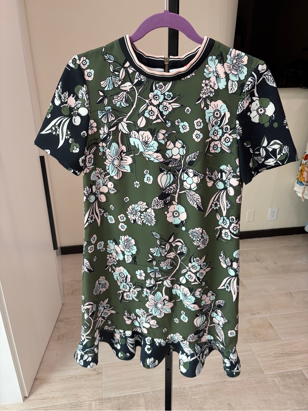 Ted Baker London Green Floral Print Hoster Shift Dress